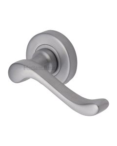 Satin Chrome Bedford Door Handle on Round Rose