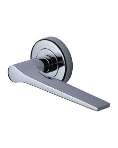 Polished Chrome Gio Door Handle on Round Rose