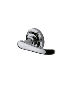 Polished Chrome Windsor Door Handle on Round Rose