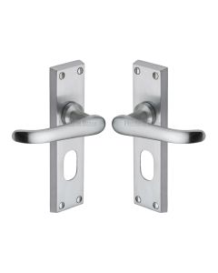 Heritage Brass Satin Chrome Windsor Door Handle on Plate - Oval Profile