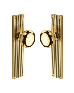Heritage Brass Polished Brass Victoria Door Knob on Reeded Plate - Latch Set