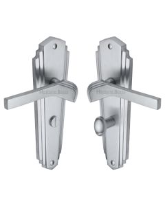 Heritage Brass Satin Chrome Waldorf Door Handle on Plate - Bathroom Set