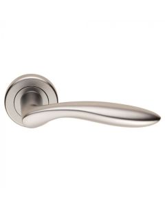 Set Carlisle Brass Satin Chrome Serozzetta Shark Lever on round rose | ZIN3131SC